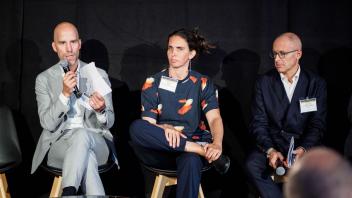 Session 01 panel