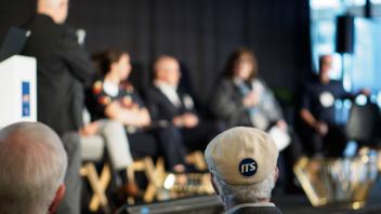 Session 01 panel