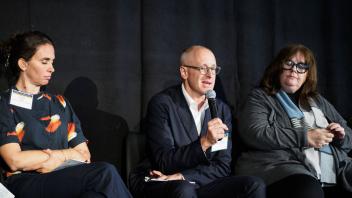 Session 01 panel